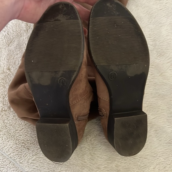 Used Women’s over the knee suede boots size 8 - Picture 2 of 3